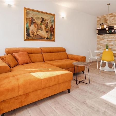 Spinut Sunset 3Bd Apartment - Sea View Balcony & Quiet Area Split Exterior photo